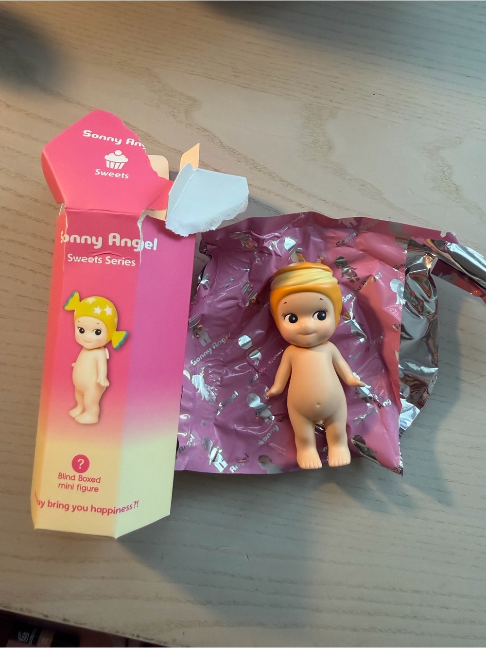 Sonny Angel Sweets Series Mini Figure - Cream Puff